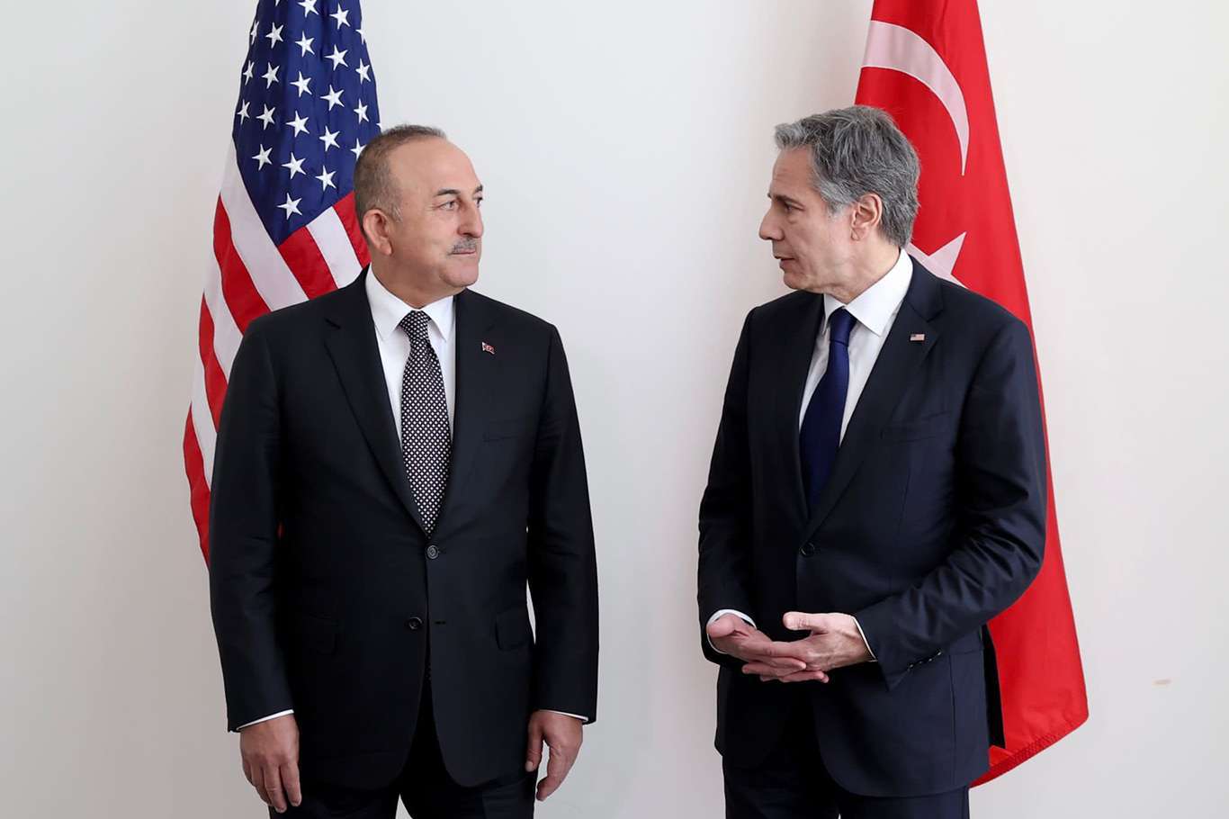 Turkish FM holds phone call with his US counterpart